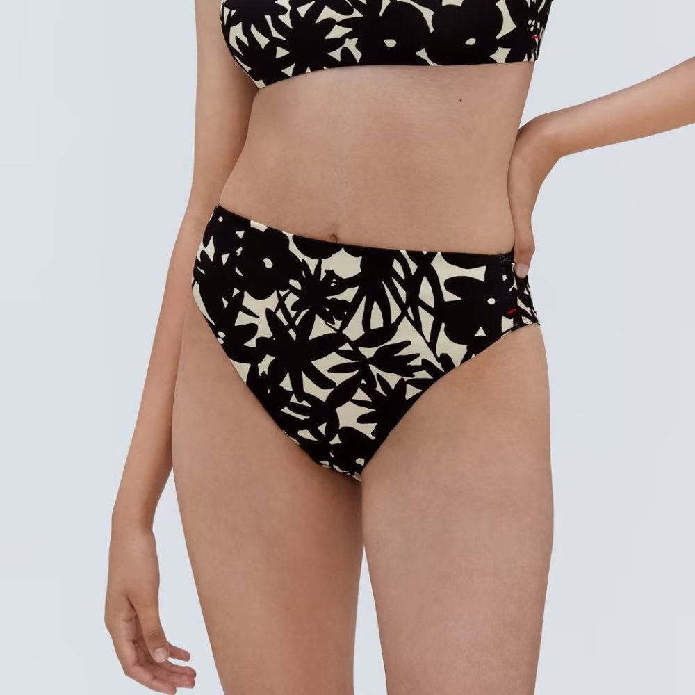 Everlane High Rise Cheeky Bikini Bottom, Black and White Floral Pattern, Size M